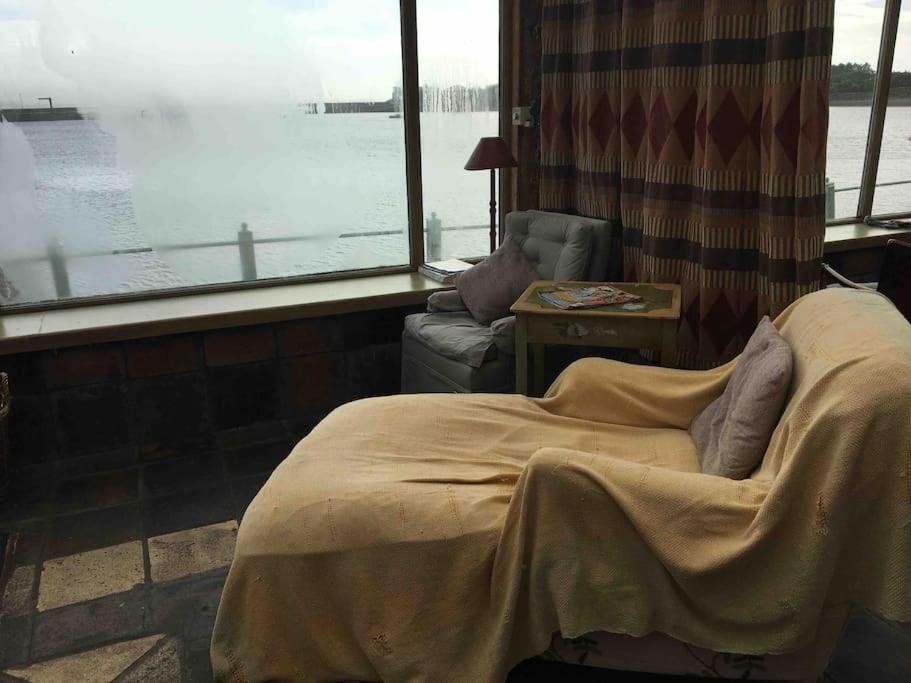 Villa Wood Quay - A Truly Unique, Seafront Experience! Carlingford Esterno foto