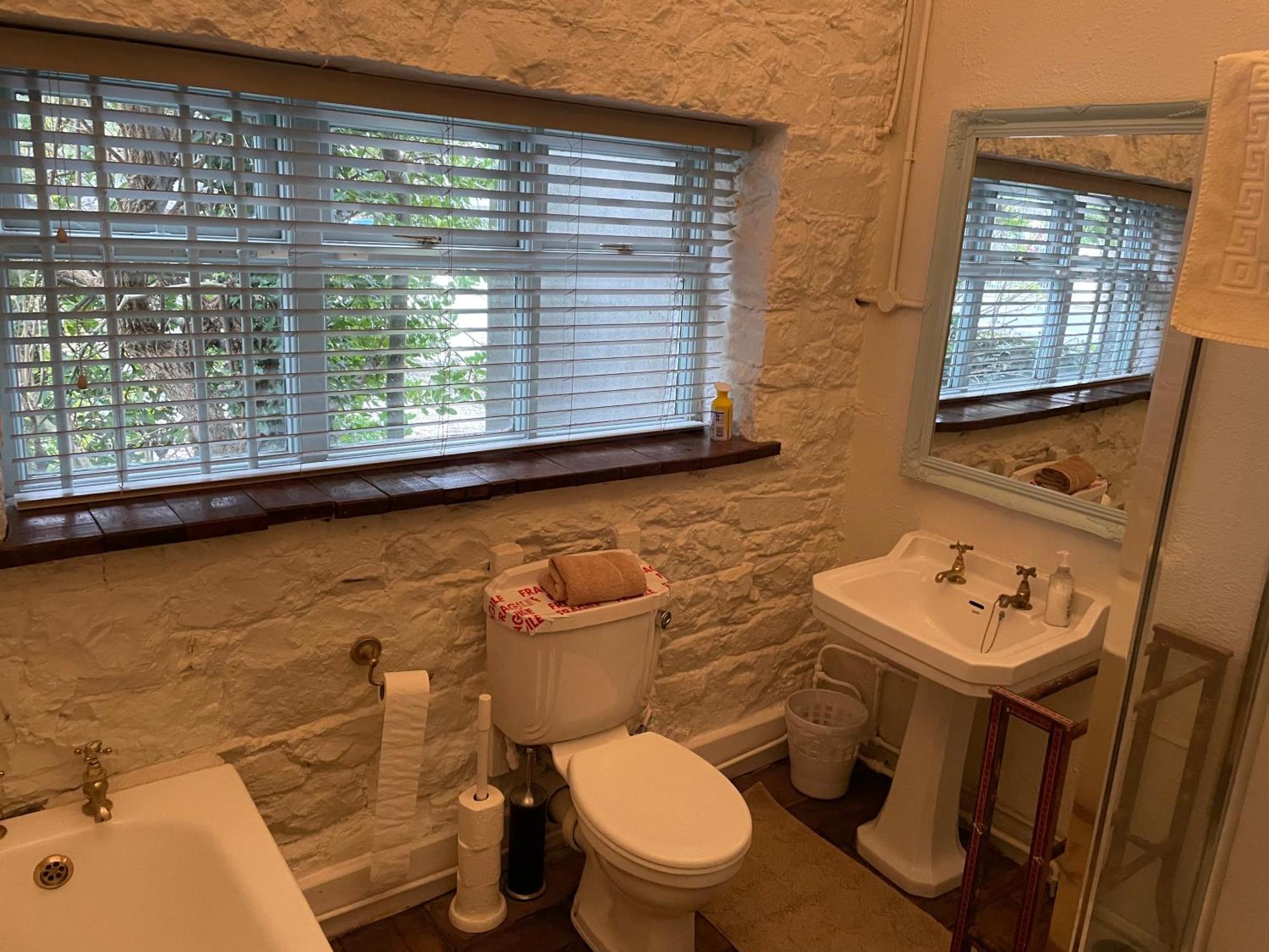 Villa Wood Quay - A Truly Unique, Seafront Experience! Carlingford Esterno foto